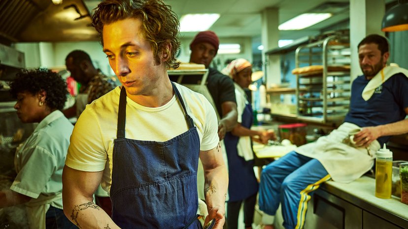 Jeremy Allen White as Carmy Berzatto in The Bear, illustrating leadership and decision-making bottlenecks
